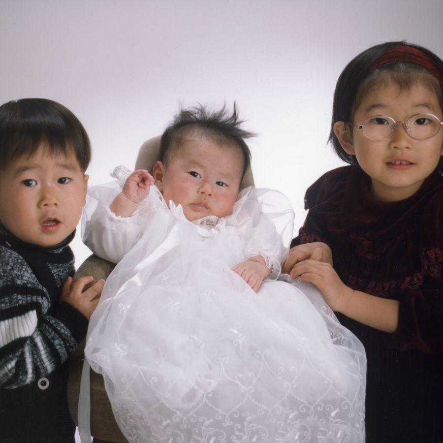 3人姉弟写し赤ちゃんベビードレス
