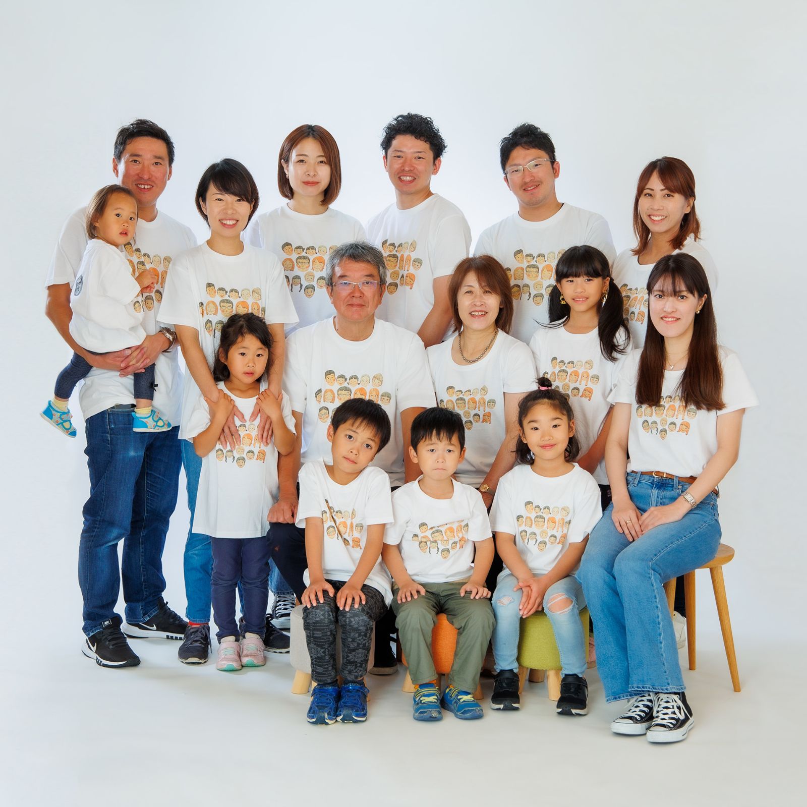 家族写真 15人家族