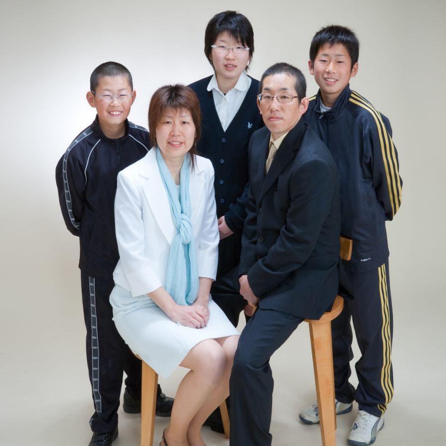 5人家族写真 お姉ちゃん中学入学記念