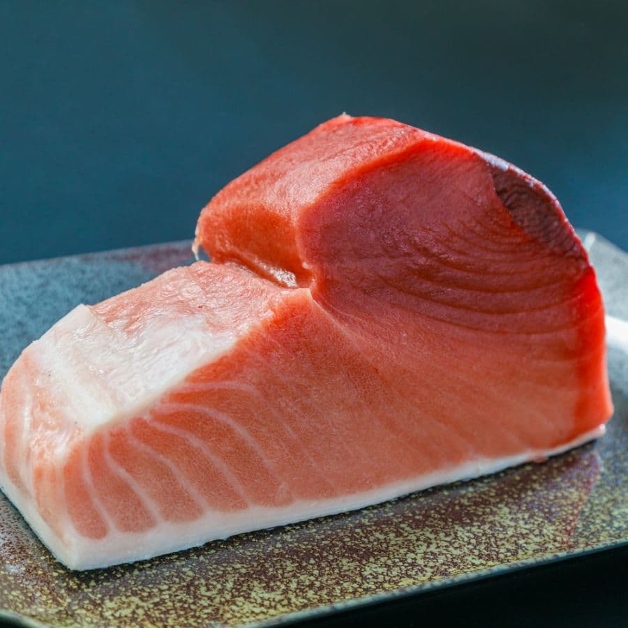 まぐろの切り身
